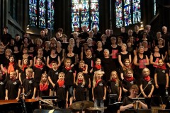 Schindlers Missa in Jazz: Solitude-Chor und Band